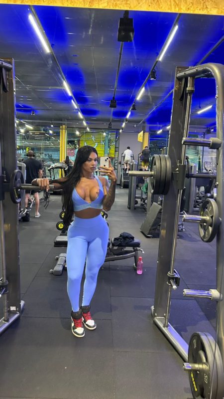 Monyque Soares 41