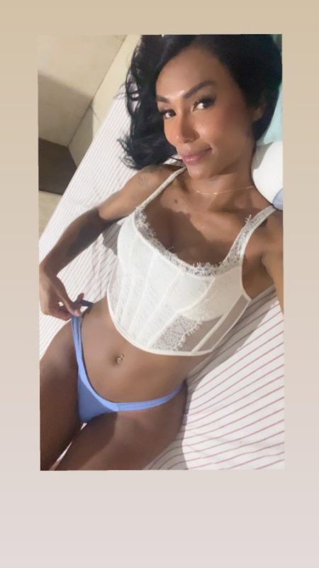 Julia Barcellos 10