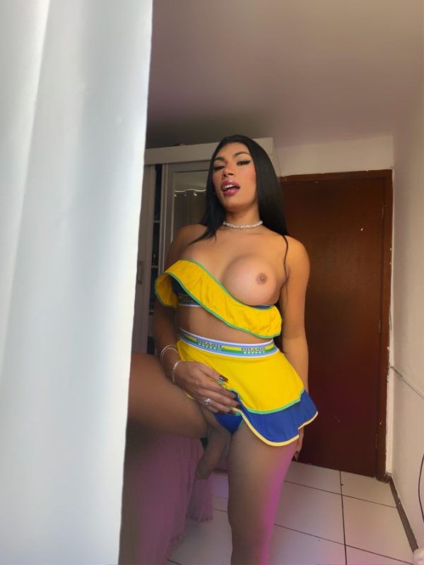 Suellen Oliveira 19