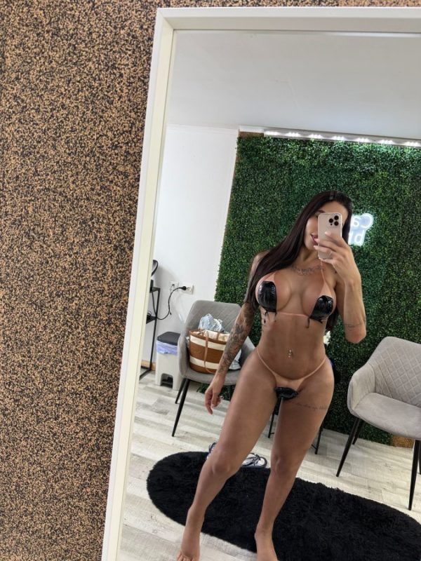 Raylla Muniz 2