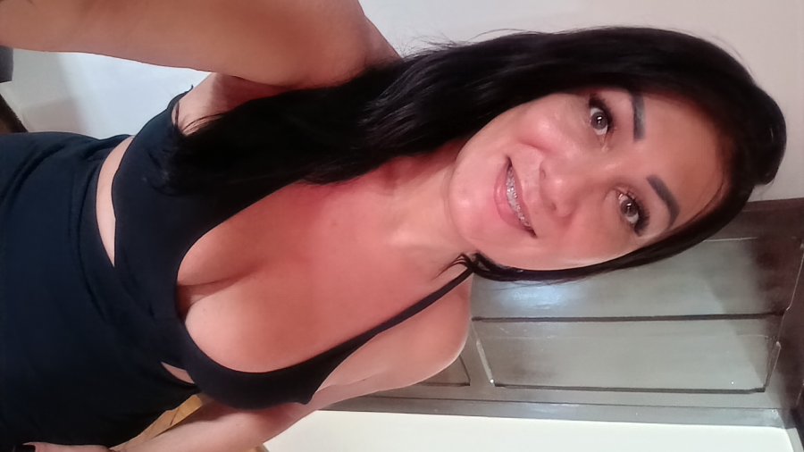 Hellen Castro 9