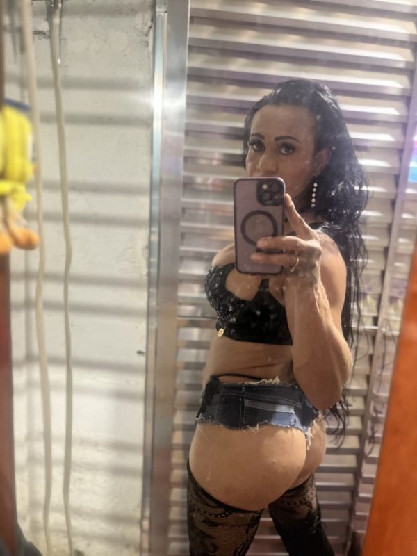 Natasha Havena 4