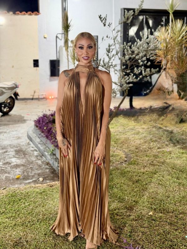 Aghata Ferraz 40