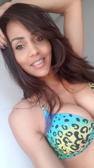 Nicolly Hilton 90