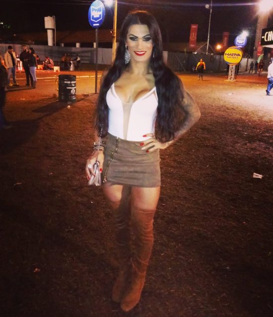 Emilly Weickert 44