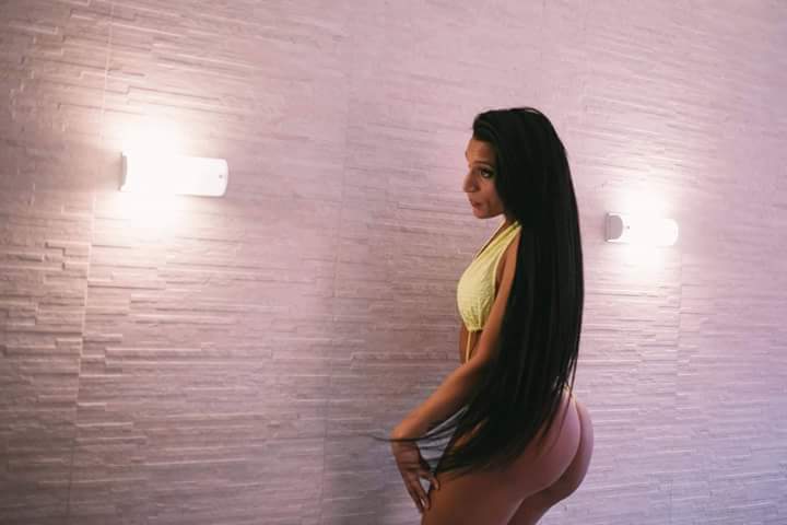 Yasmin Marquezinny 18