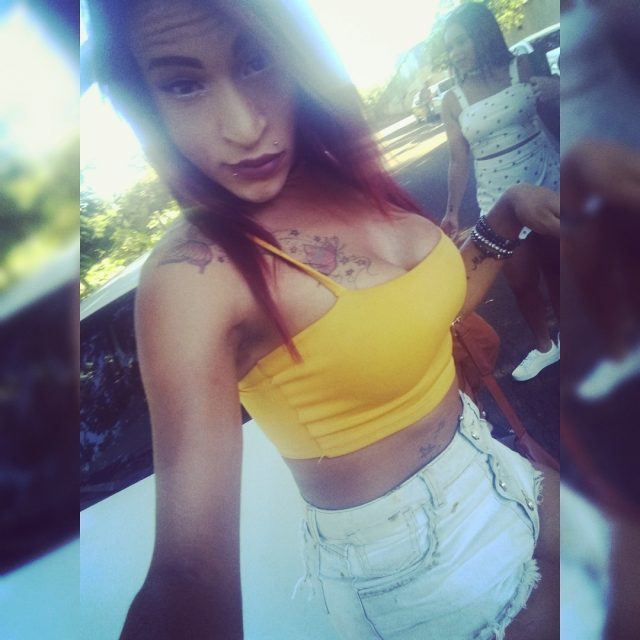 Yasmin Marquezinny 23