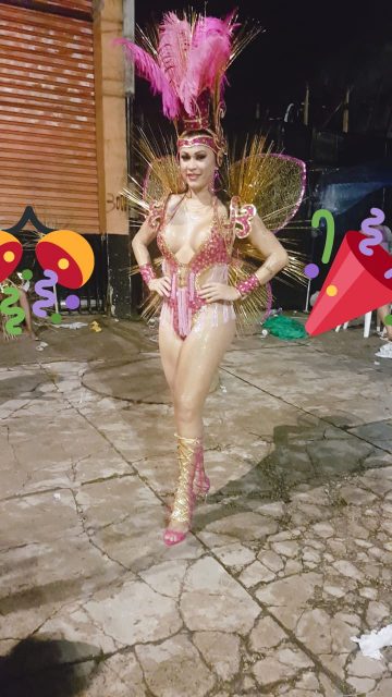Monicke Costa 69