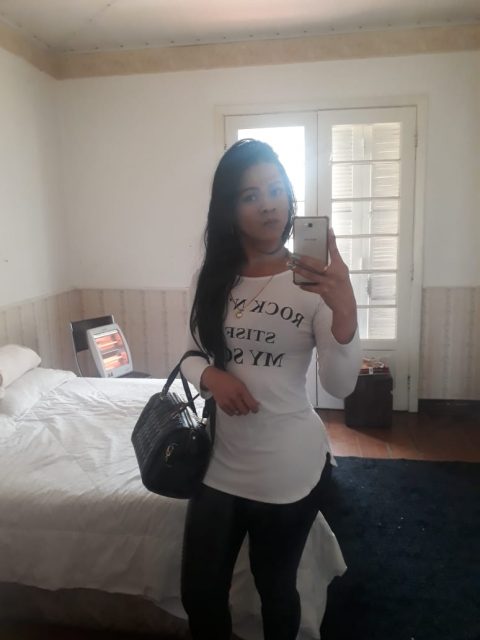 Jhennifer Mello 40