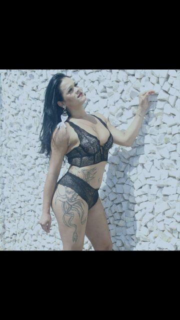 Jhennifer Mello 35