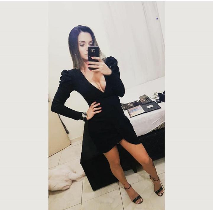 Alinne Caineli 17