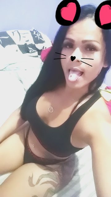 Jhennifer Mello 32