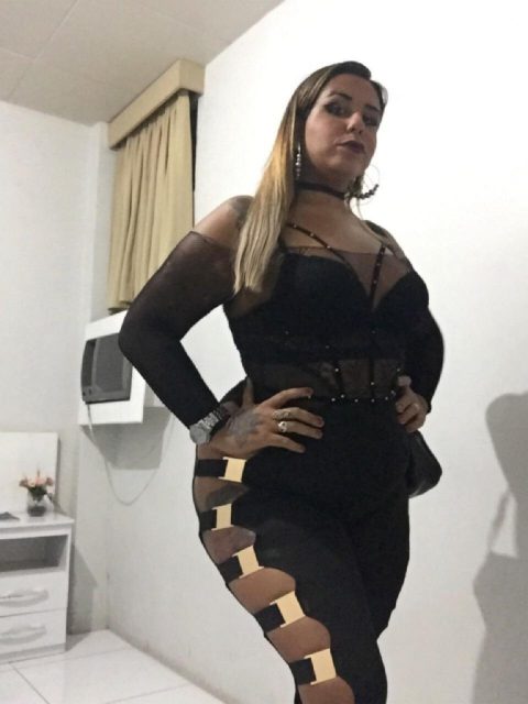 Thainá Índia 32