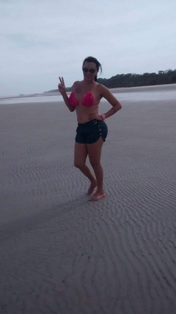 Monicke Costa 49