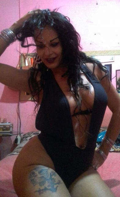 Aline Araújo 37
