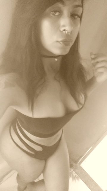 Esmeralda Dias 64