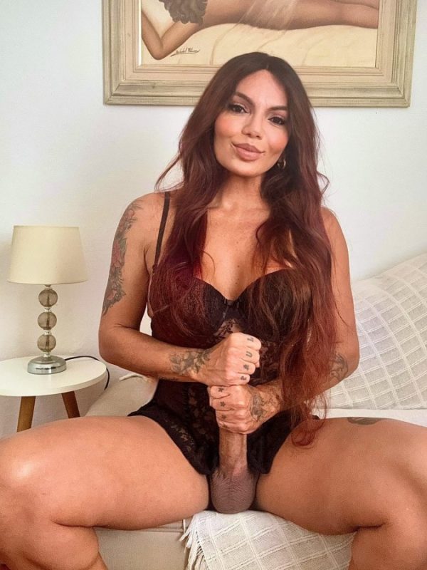 Paula Lopes 25