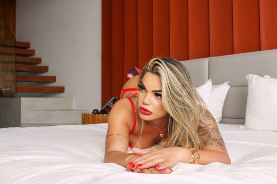 Mel Almeida 23