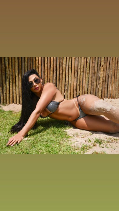 Alessandra Andrade 1