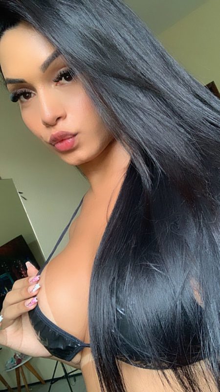 Bianca Sousa 33
