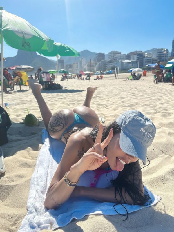 Raylla Muniz 245