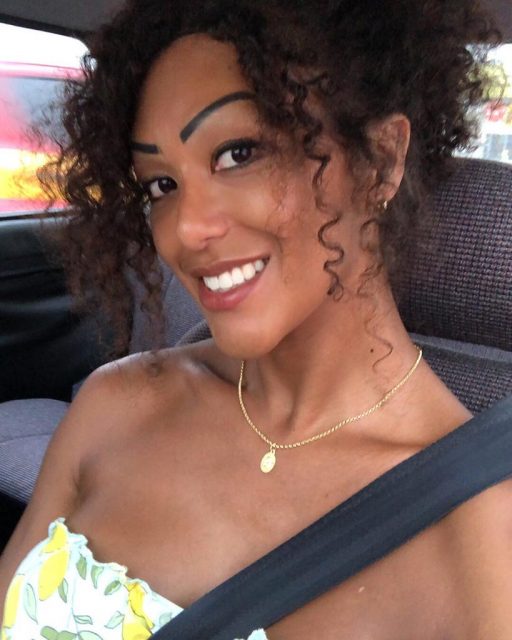Barbie Preta 86