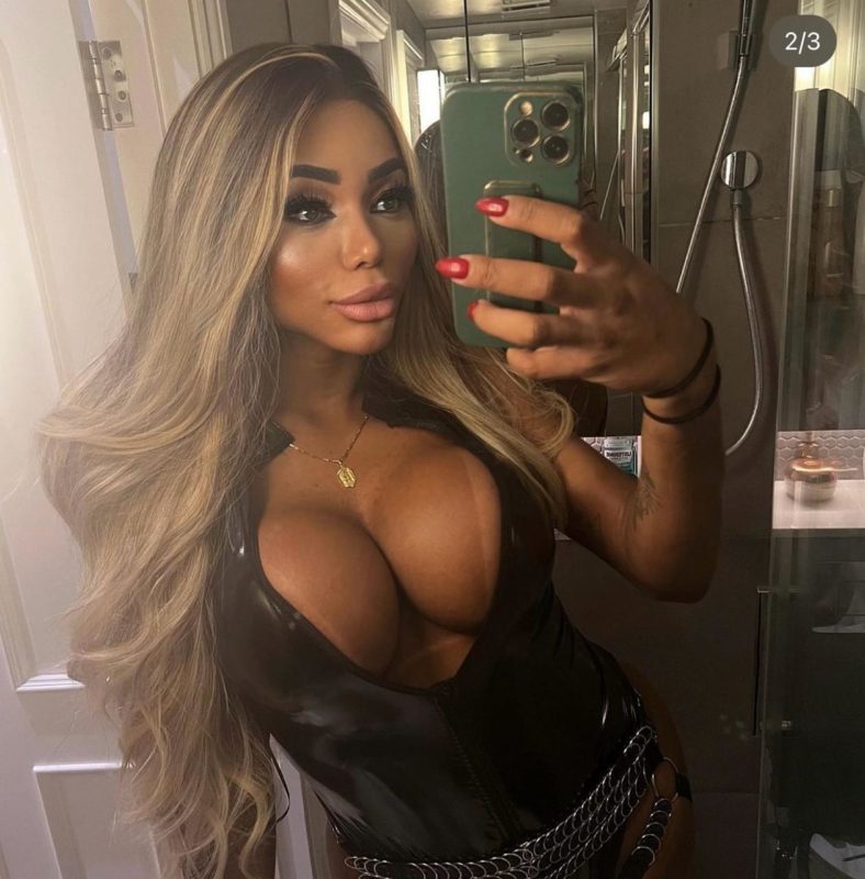Mikaella Moura 38