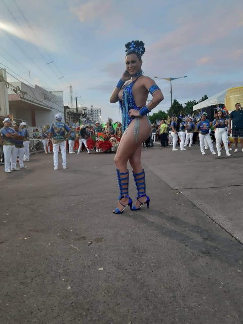Monicke Costa 21