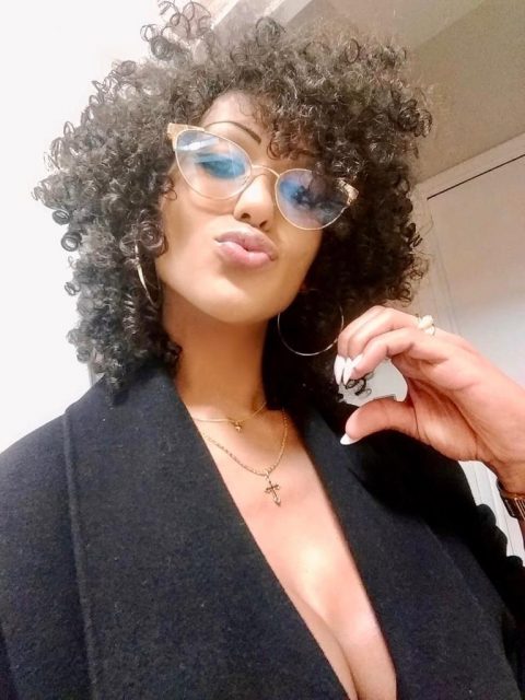 Barbie Preta 71