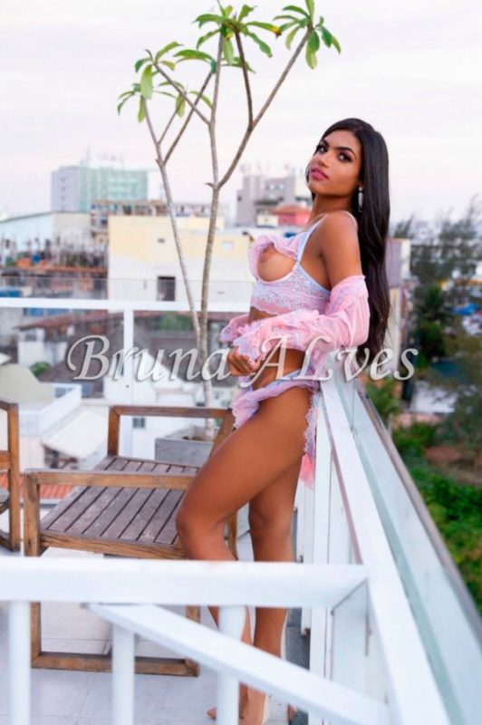 Bruninha 5
