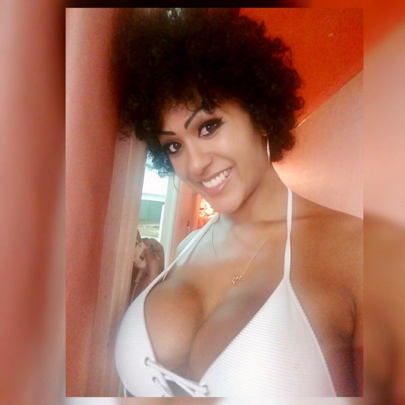 Barbie Preta 67