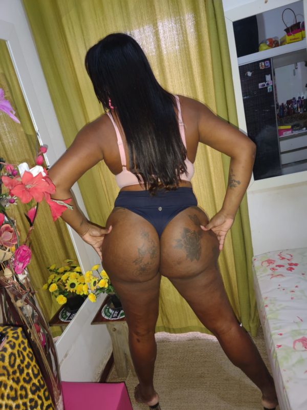 Valesca Medina 22