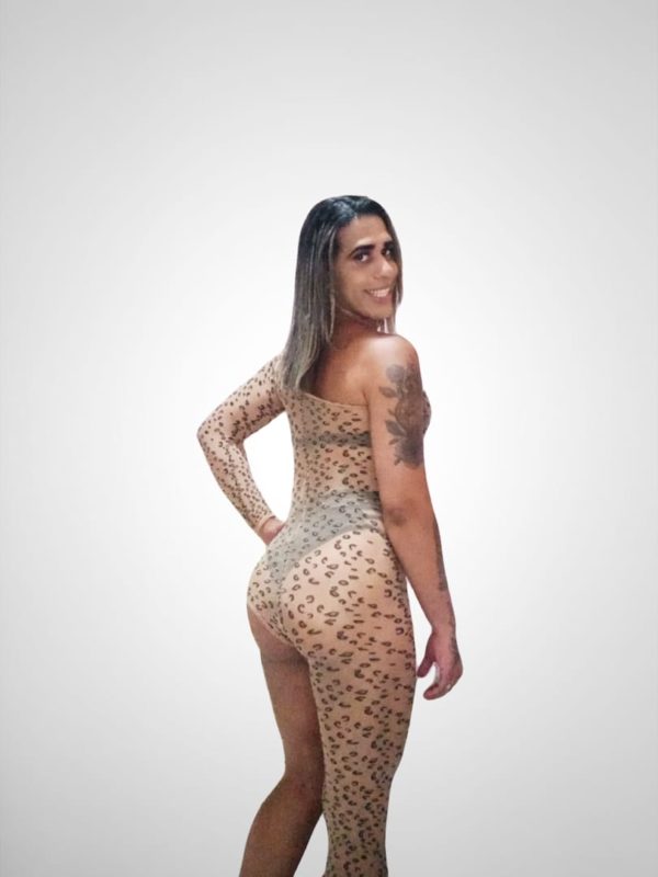 Leandra Pires 44