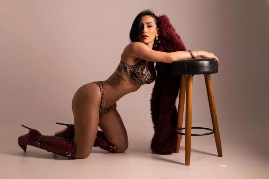Bella Pacheco 6