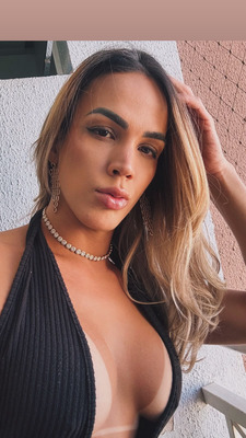 Jamily Castro 43