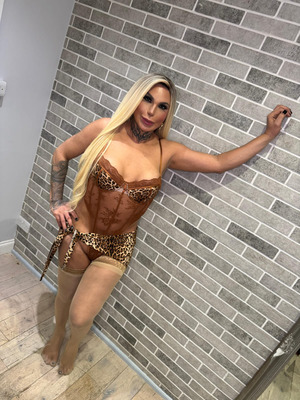 Carol Delavega 6