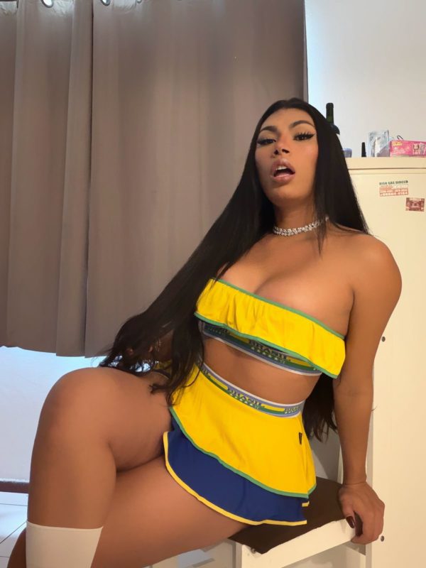 Suellen Oliveira 38