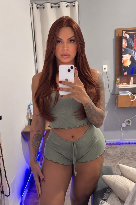 Monyque Soares 6