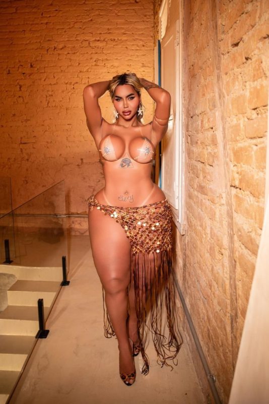 Sabryna Banks 21