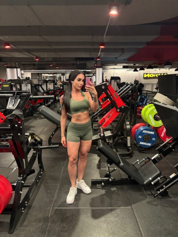 Júlia Denttelo 159