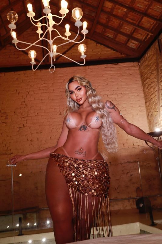 Sabryna Banks 19