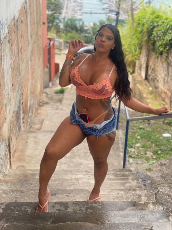 Keila Dias 24