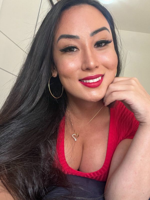 Mia Suzuki 6