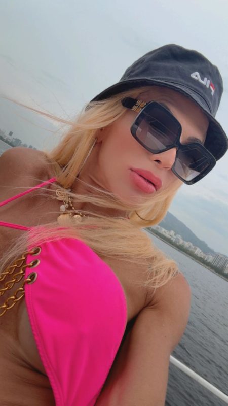 Loira Dotada 12