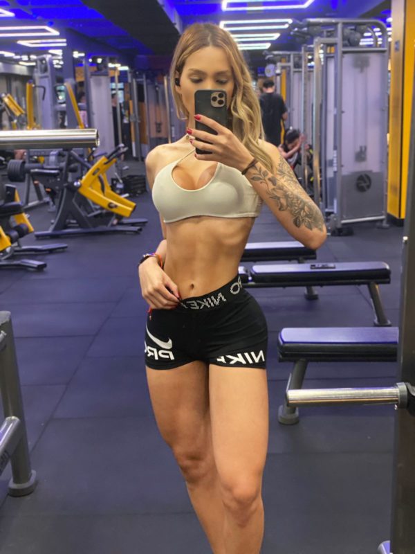 Thalita Ferrari 10