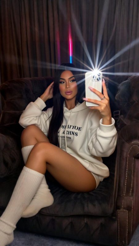 Tália Transex 9