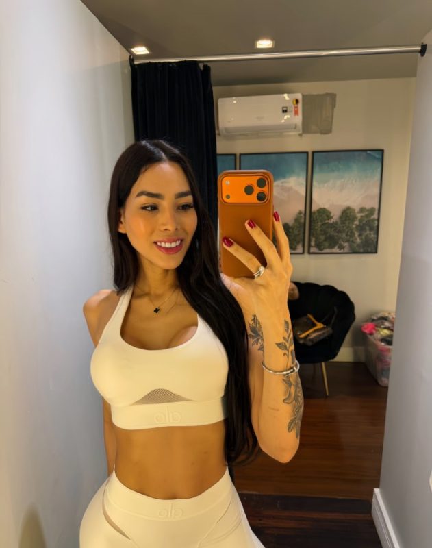 Larissa Araújo 31