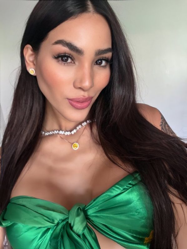 Larissa Araújo 2
