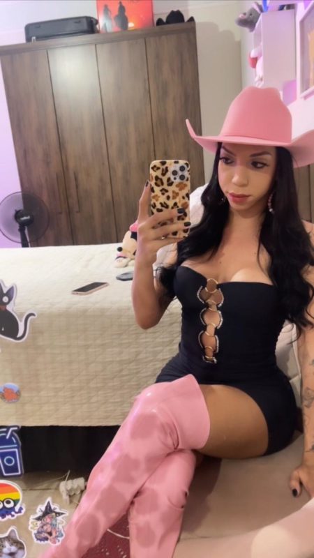 Anahí Giovanna 37