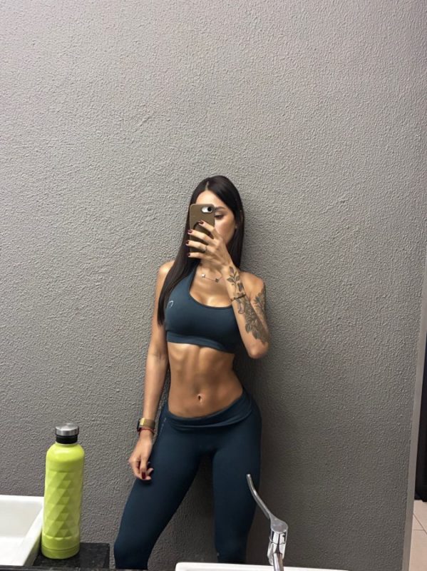 Larissa Araújo 70